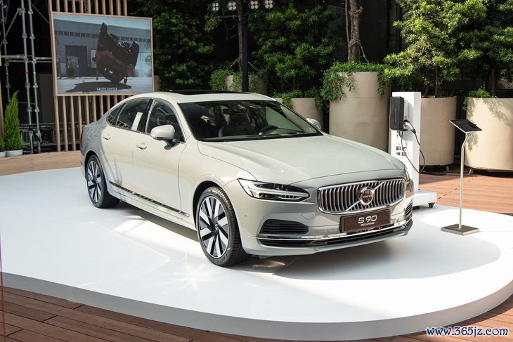 7 xe hybrid ra mắt Việt Nam 2024: Nhiều nhất cũng chỉ 'ăn' 7，7 lít xăng/100km - Ảnh 6.